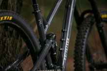 Load image into Gallery viewer, Privateer Gen 2 141 complete bike