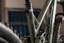 Load image into Gallery viewer, Privateer Gen 2 161 seat tube and OneUp dropper post